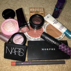 Makeup/Beauty Bundle